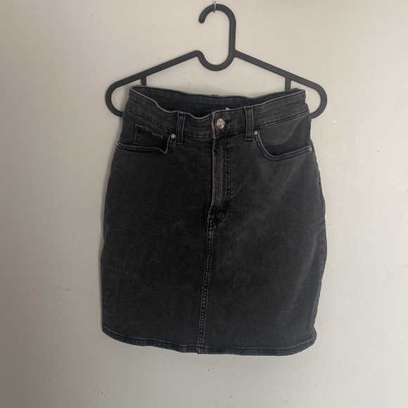 Grey/black washed denim skirt - Picture 2 of 4